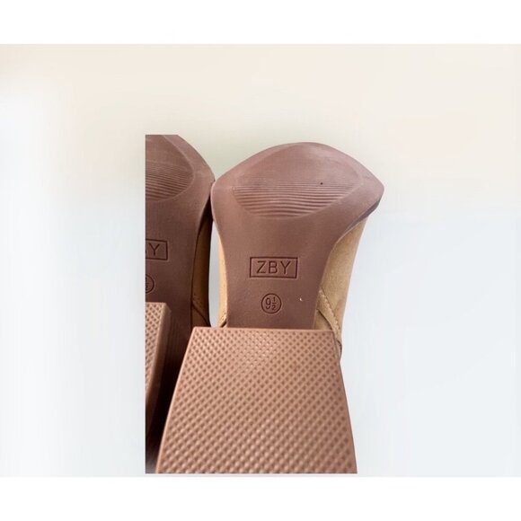 ZBY Womens Tan Western Ankle Boots With Double Buckle & Stacked Heel Size 9.5 - Picture 2 of 9